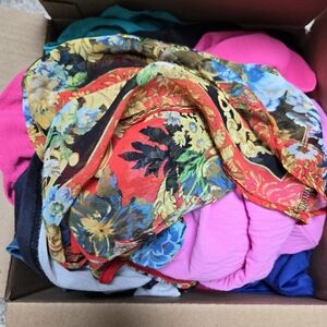 12 Items! Reseller Top Box